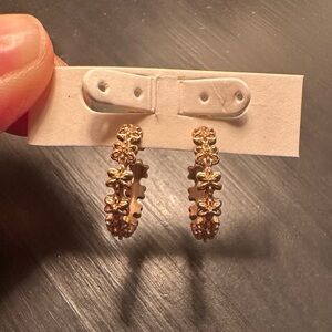 American Eagle gold flower hoop earrings